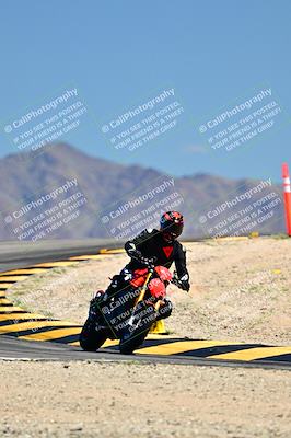 media/Mar-25-2024-Moto Forza (Mon) [[8d4319bd68]]/4-Novice Group/Session 4 (Turn 12)/